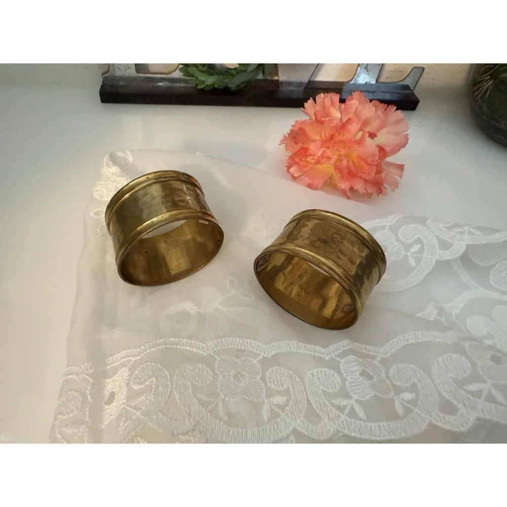 Vintage Set of 2 Solid Hammered Brass Oval Napkin Rings Made in India Sturdy GUC